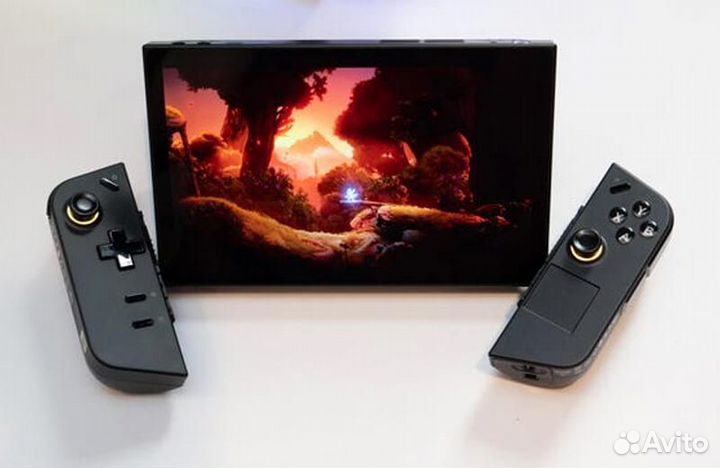 Портативная игровая консоль Lenovo Legion GO
