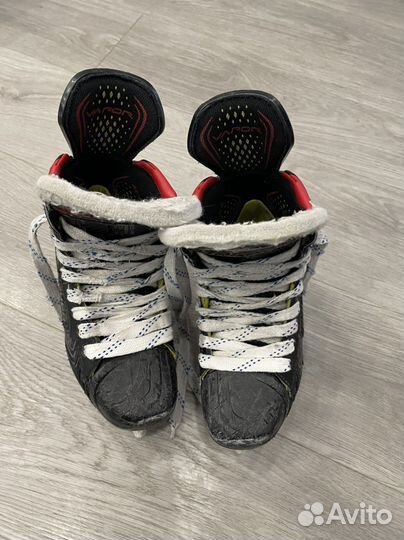 Хоккейные коньки Bauer 2X размер 1.5EE