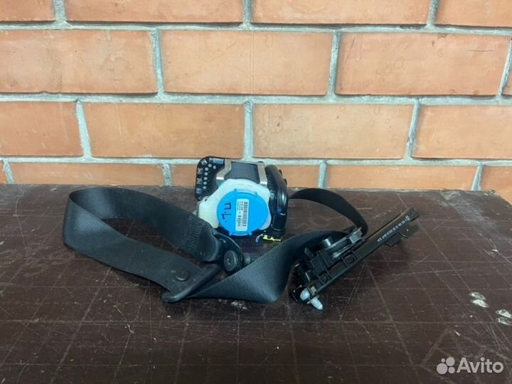 Ремень безопасности передний левый Mercedes-Benz