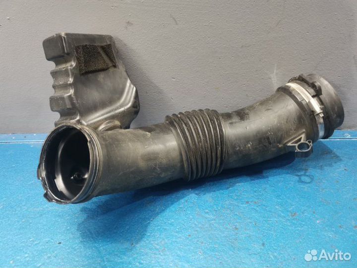 Патрубок дросселя Audi A4 B8