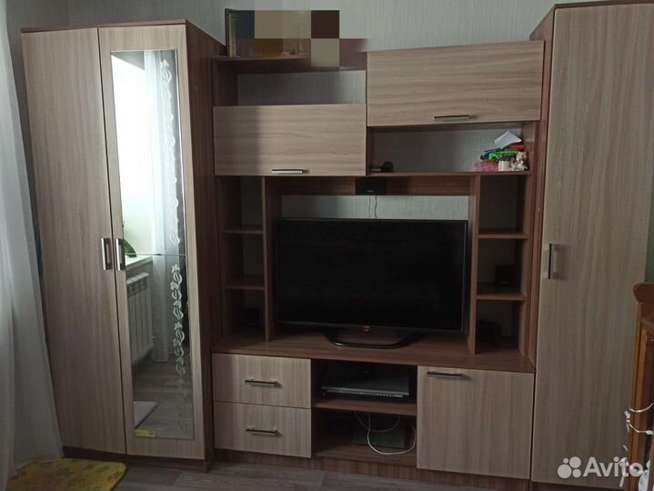 Стенка в гостиную