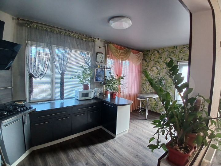 Дом 98,6 м² на участке 3,11 га