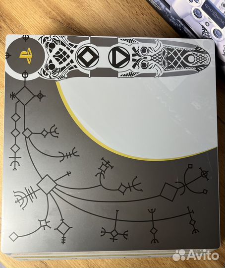 Sony ps4 pro 1tb Лимитированная