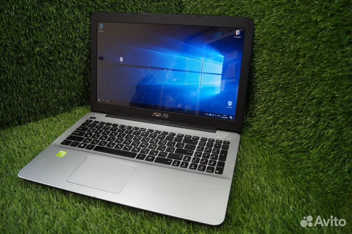 Cеребристый Asus на Core i3 + 8GB + Geforce 940M