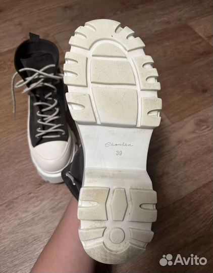 Кеды натуральная замша 39