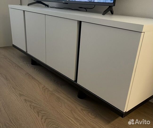 Тумба под телевизор