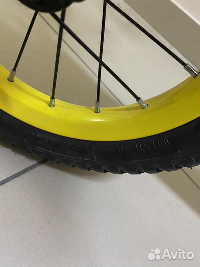 Детский велосипед четырехколесный 12