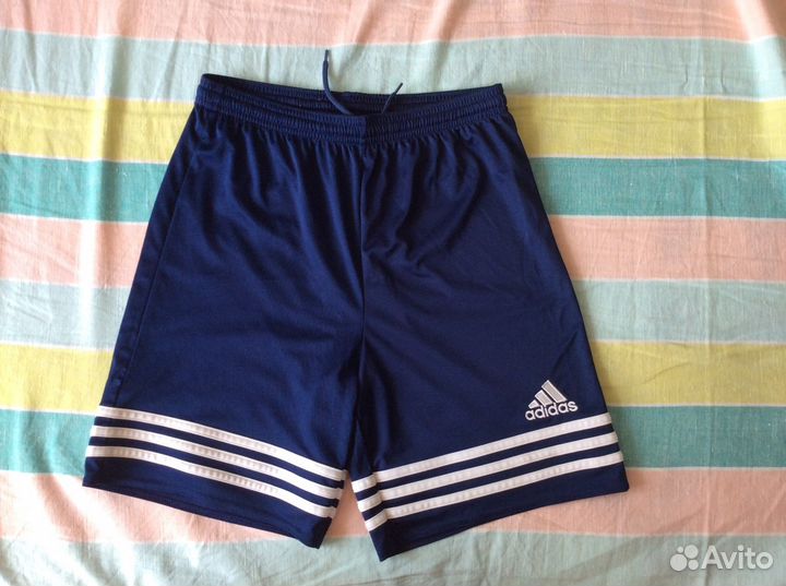 Продаю спортивные шорты фирмы адидас