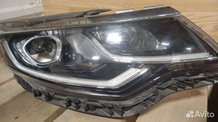 Фара передняя правая на kia optima 4