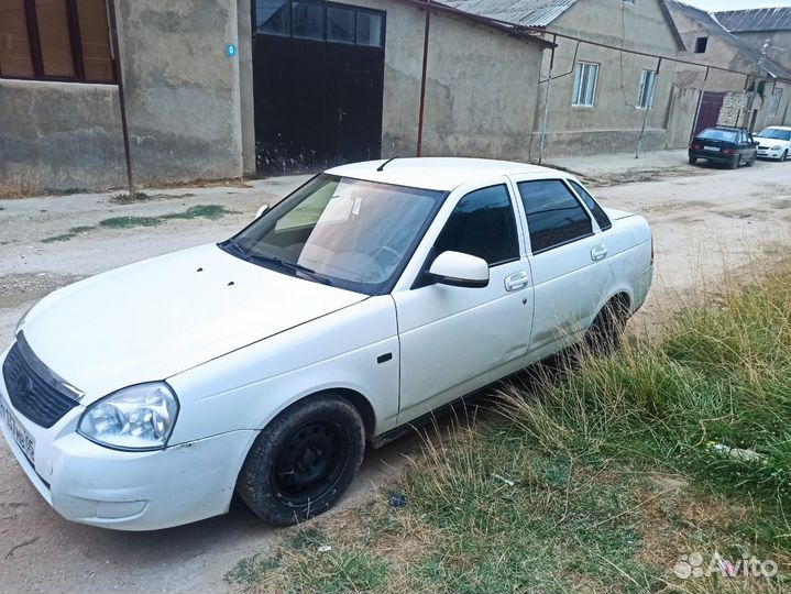 Капот на Приору 14г
