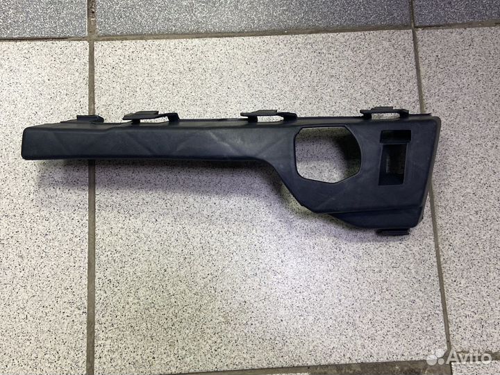 Кронштейн крепления переднего левого крыла фокус 2