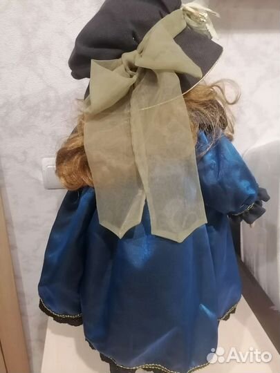 Кукла фарфоровая коллекционная ремеко