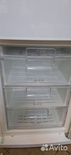 Холодильник lg