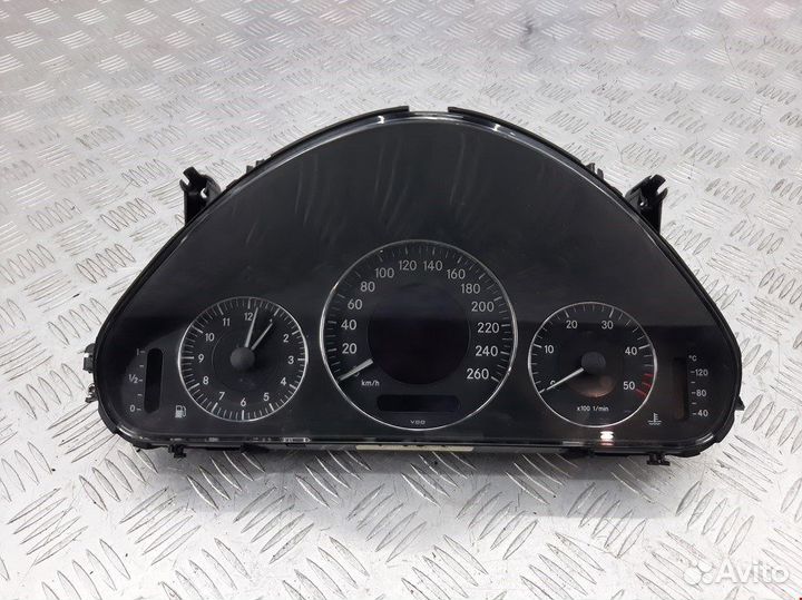 Панель для mercedes-benz E-Class (W211)