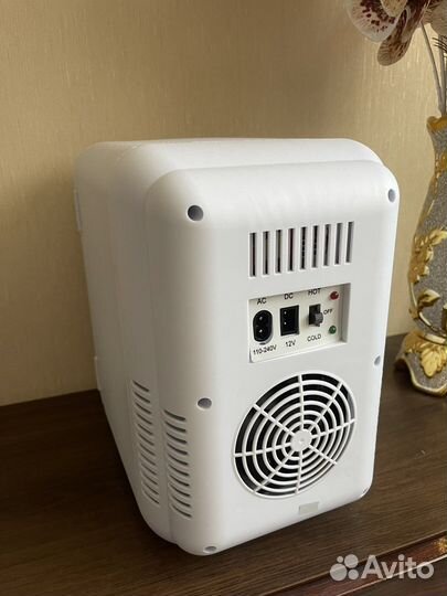 Холодильник косметологический