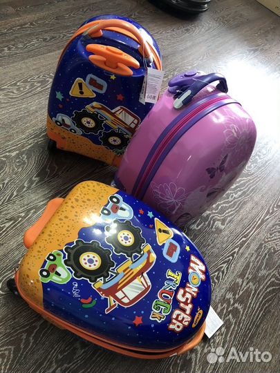 Детский чемодан на колесиках новый