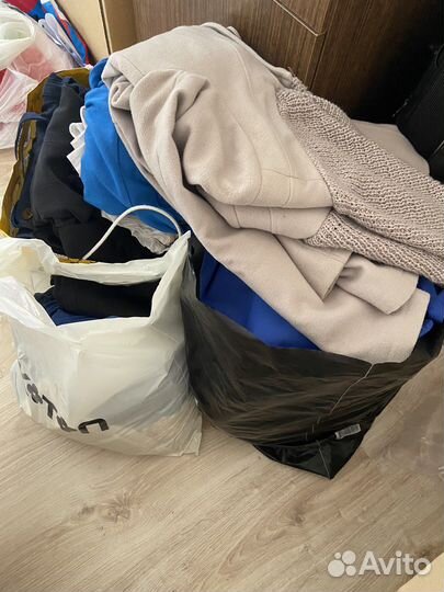 3 пакета женских вещей