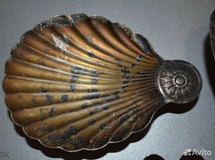 Мельхиоровая посуда - икорница+ ложки