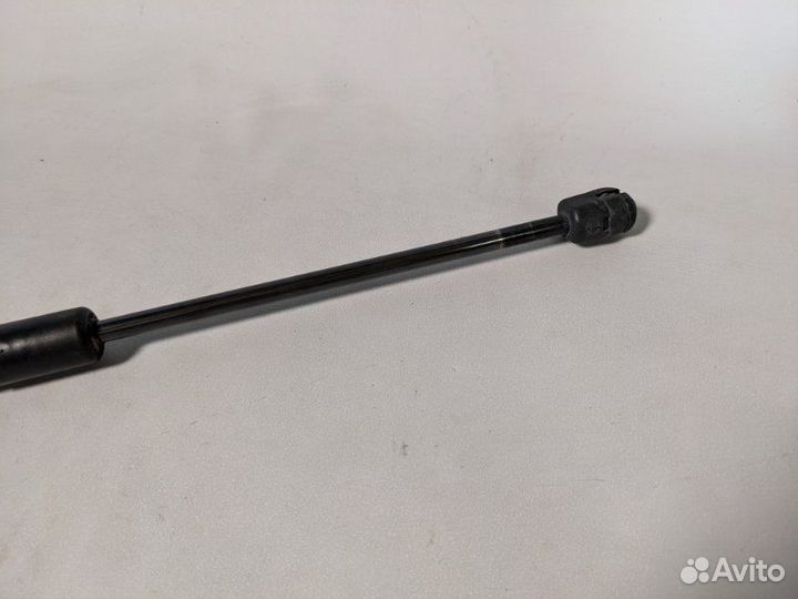 Амортизатор крышки багажника задний левый Hyundai