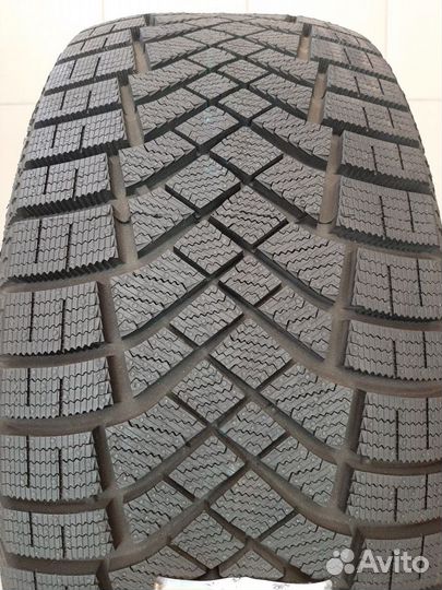 Pirelli Ice Zero FR 225/45 R17 94