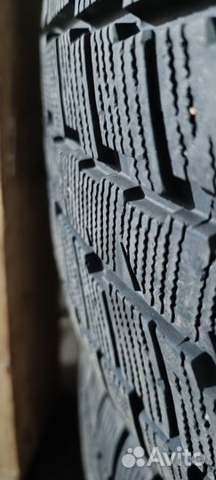 Giti GitiWinter 720 255/45 R18