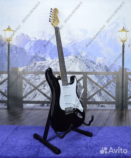 Электрогитара и комбик 10W (новые) + аксессуары