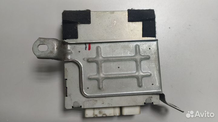 Блок управления рулевой колонкой Toyota LC100