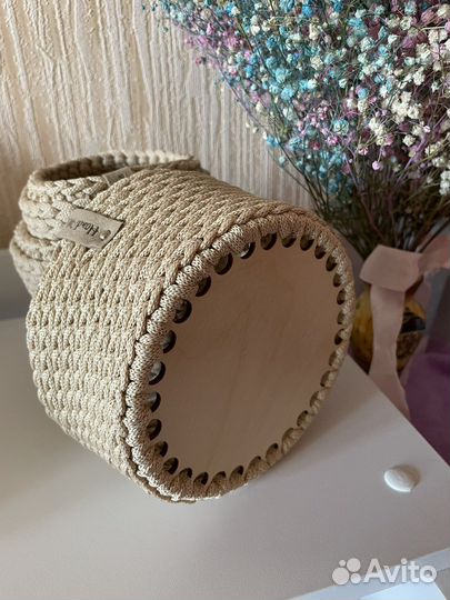 Вязаные корзинки ручной работы