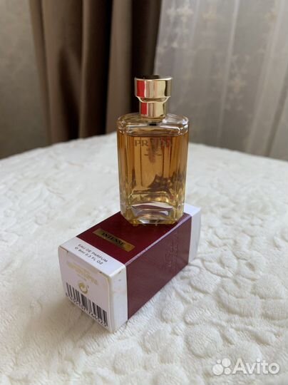 Prada la femme intense