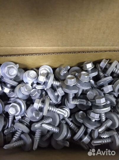 Саморезы кровельные 5,5*25(250шт)и 5,5*19