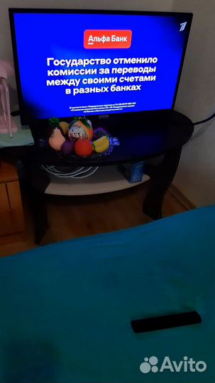 Журнальный столик круглый дерево