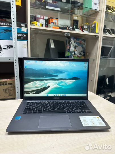 Asus VivoBook 14