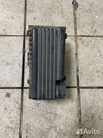 Корпус воздушного фильтра peugeot 406 1,8