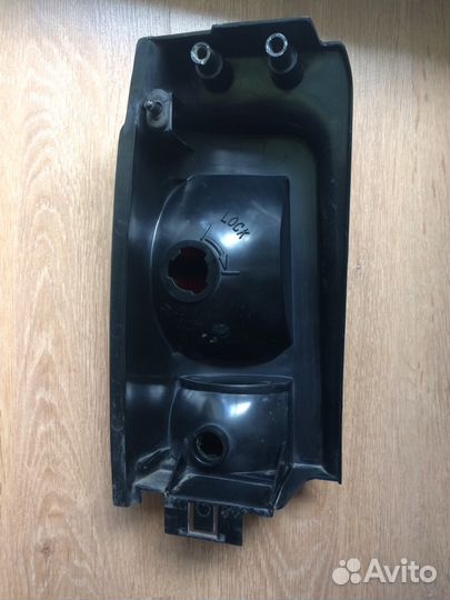 Задний правый фонарь Chrysler Voyager Dodge Carava