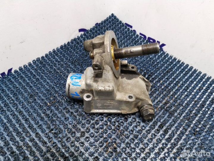 Кронштейн масляного фильтра двигателя Volkswagen G