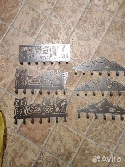 Ключница металлическая и вешалка