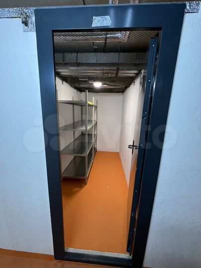Машиноместо, 10 м²