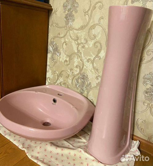 Раковина с подставкой