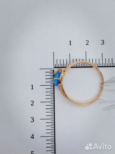 Золотое кольцо с камнем 15,5р