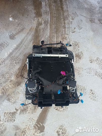 4E0820003P Печка в сборе на Audi A8 d3