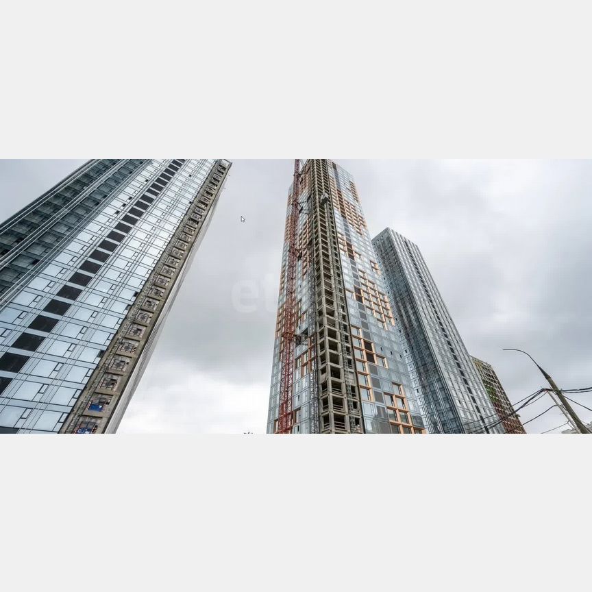 3-к. квартира, 71 м², 27/54 эт.