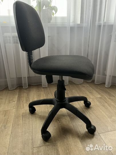Компьютерное кресло