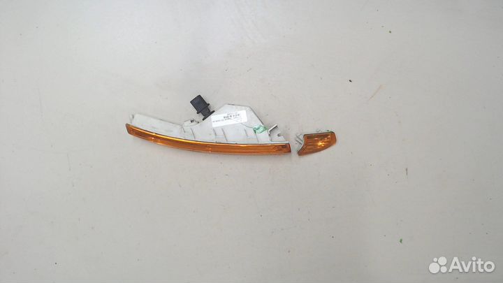 Поворот Volkswagen Passat CC, 2011