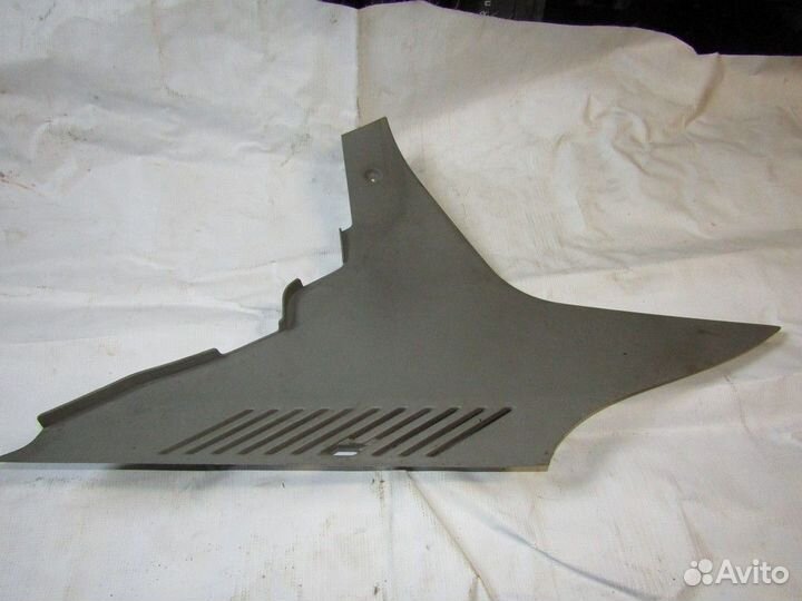 Обшивка стойки Logan 2005-2014