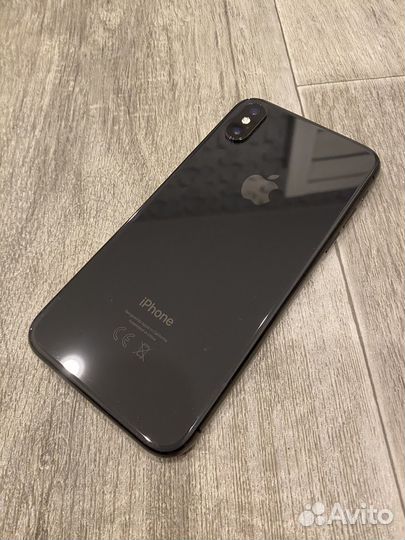 iPhone X, 64 ГБ