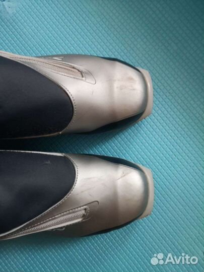 Ботинки лыжные женские Salomon 42 размер