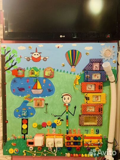 Бизиборд 90*90 см