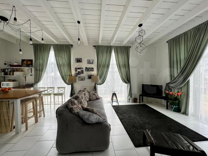 Дом 178 м² на участке 10 сот.