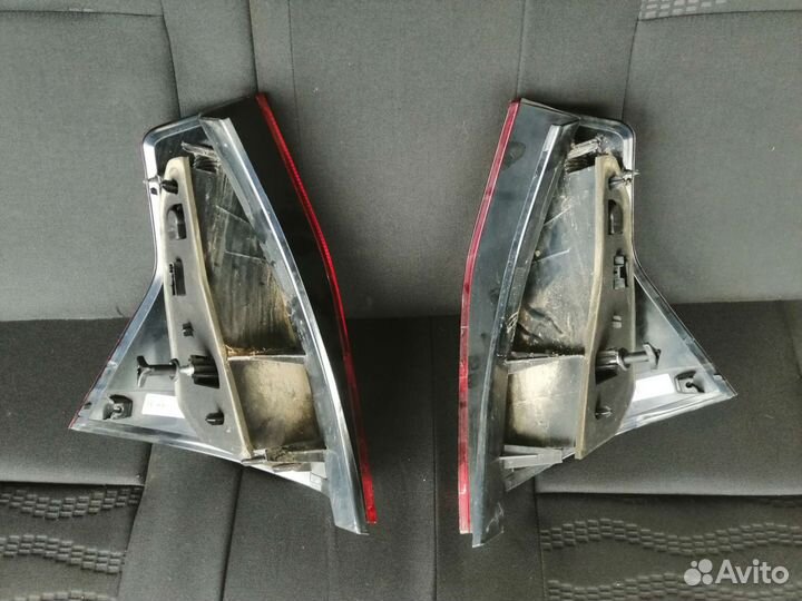 Фонарь задний Рено Сандеро