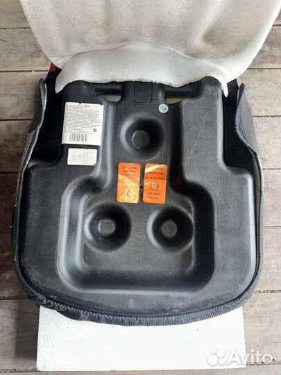 Детское автокресло,бустер с креплением isofix,бу